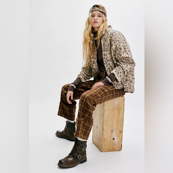 NWT We The Free By Free People Opal Swing Printed Denim Jacket Leopard Size L - Picture 2 of 8